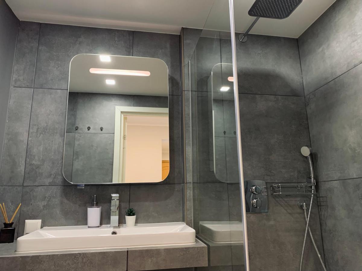 טאלין You'Ll Love This Large Apartment! Free Parking! מראה חיצוני תמונה